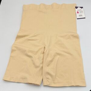 High-Waisted Shapewear Shorts in Beige, NWT,‎ XXXL